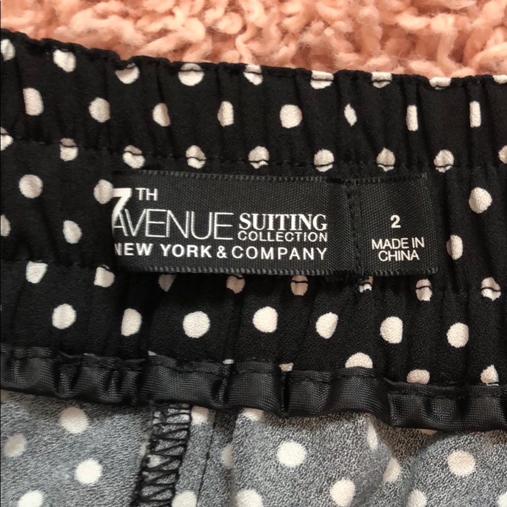 Size 2 Shorts - Picture 3 of 4